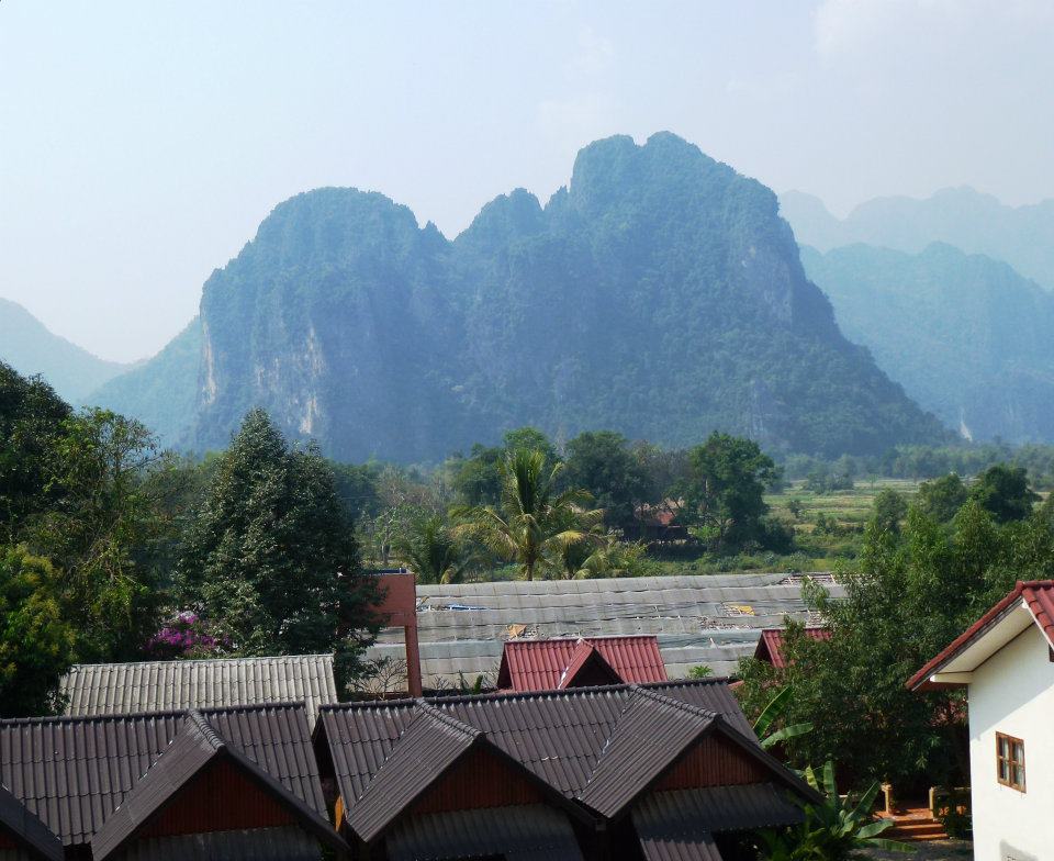 417085_10151370603085434_1016235660_n