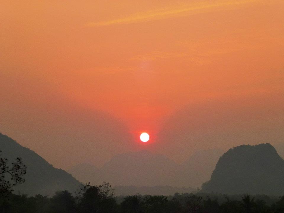 421686_10151370605465434_1003771449_n