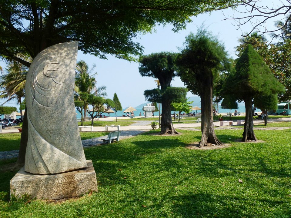 426434_10151367493185434_290461669_n