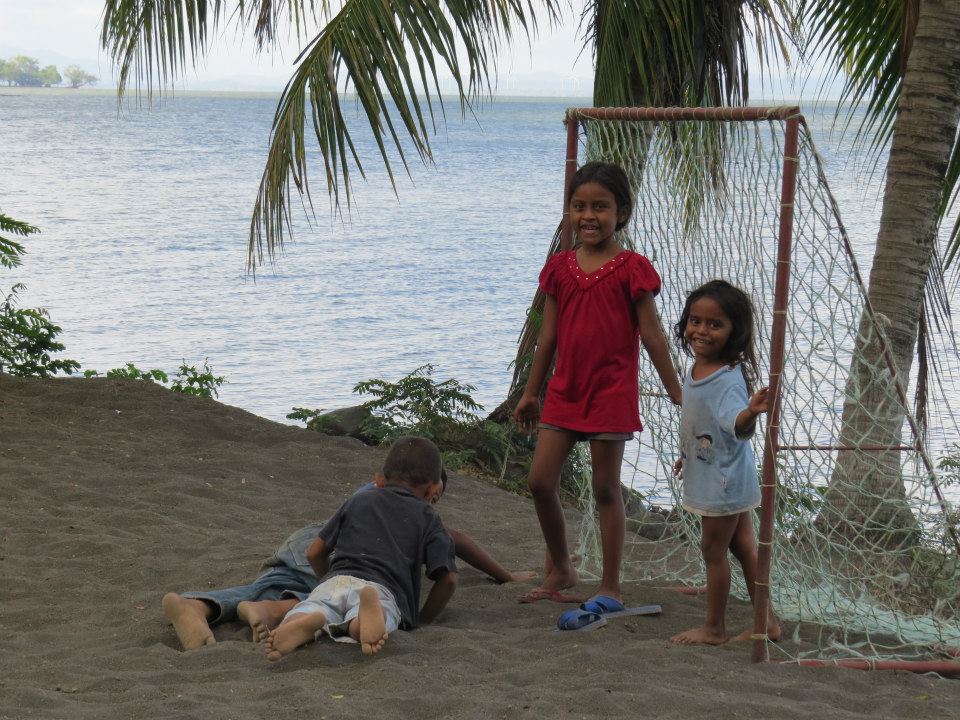 601606_10152629764570434_227369878_n