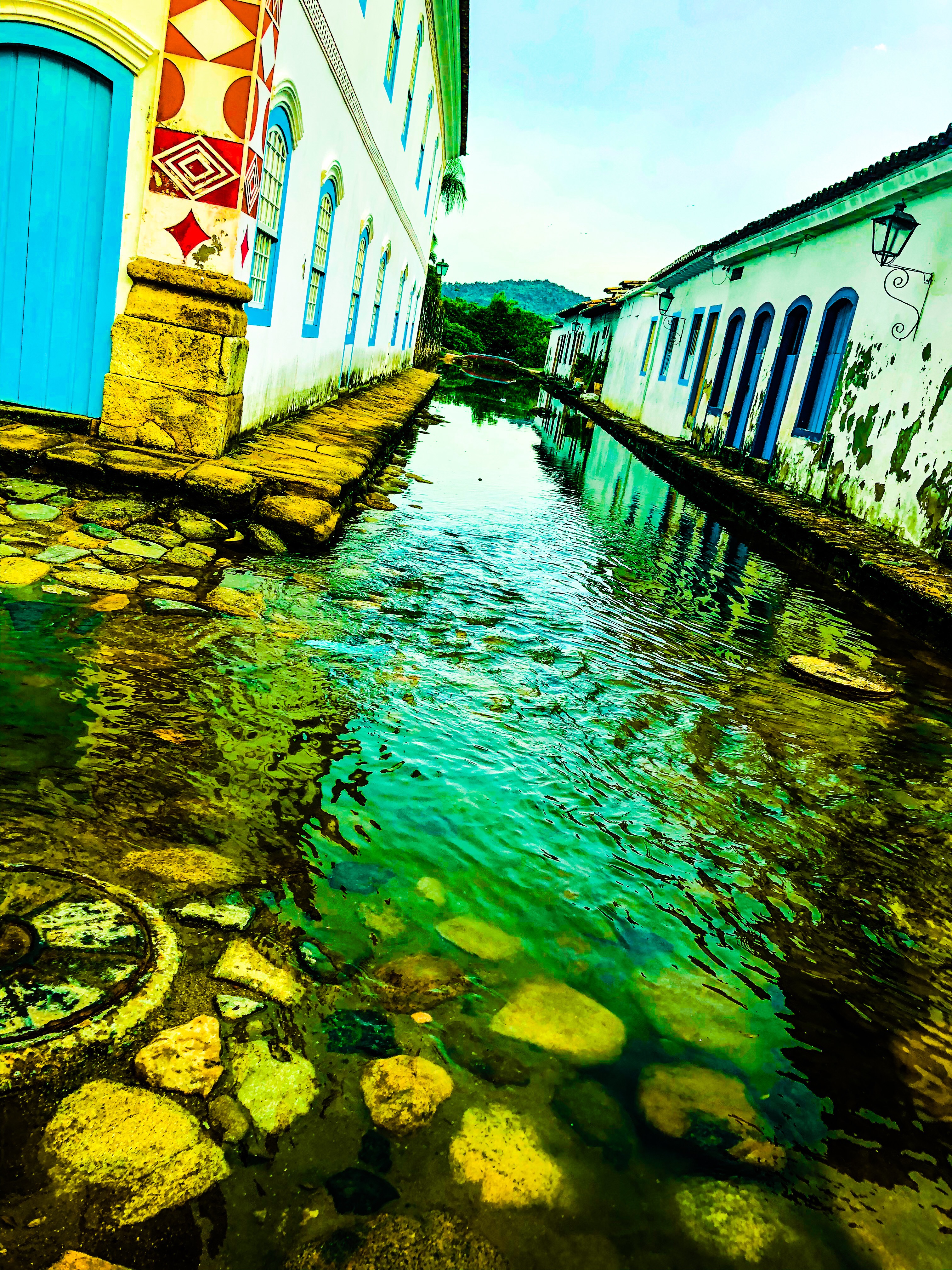 1B01A2A4-3388-45B8-A1E5-1264F1675A39