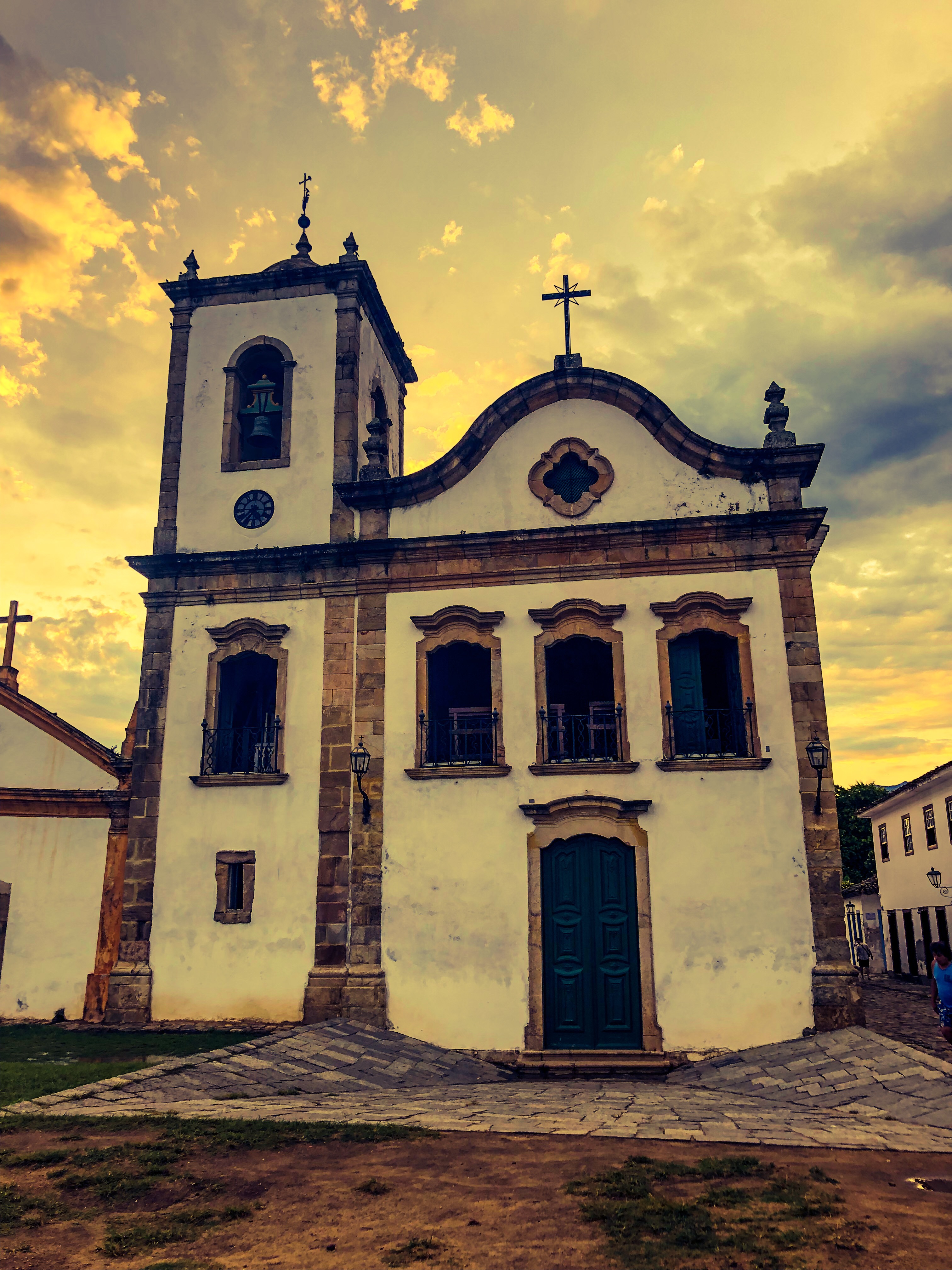 1BD5E799-579D-4AC9-8985-AC88075870AC