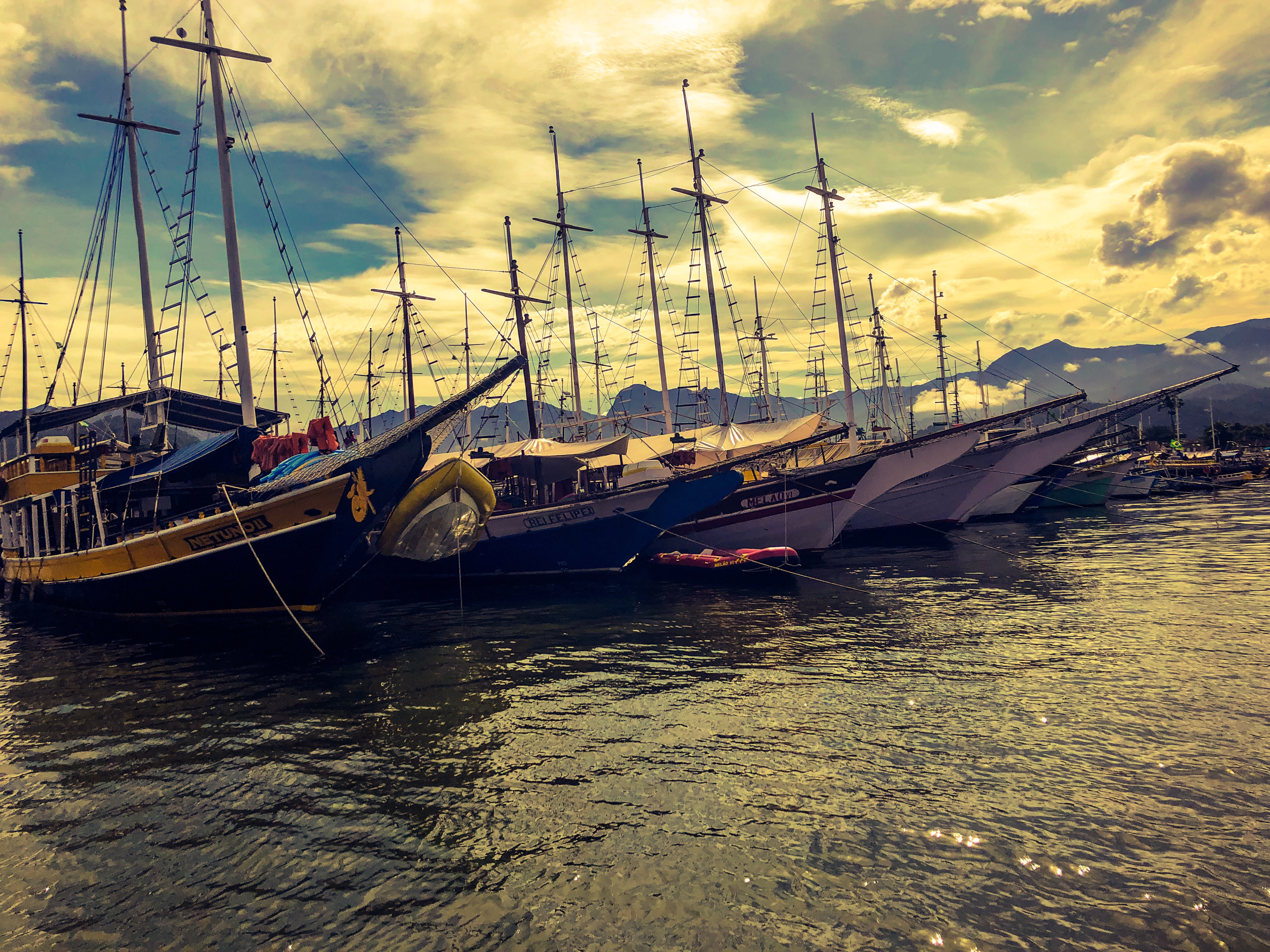 8BB00A3F-C790-467C-ADA8-22EECD0660F5