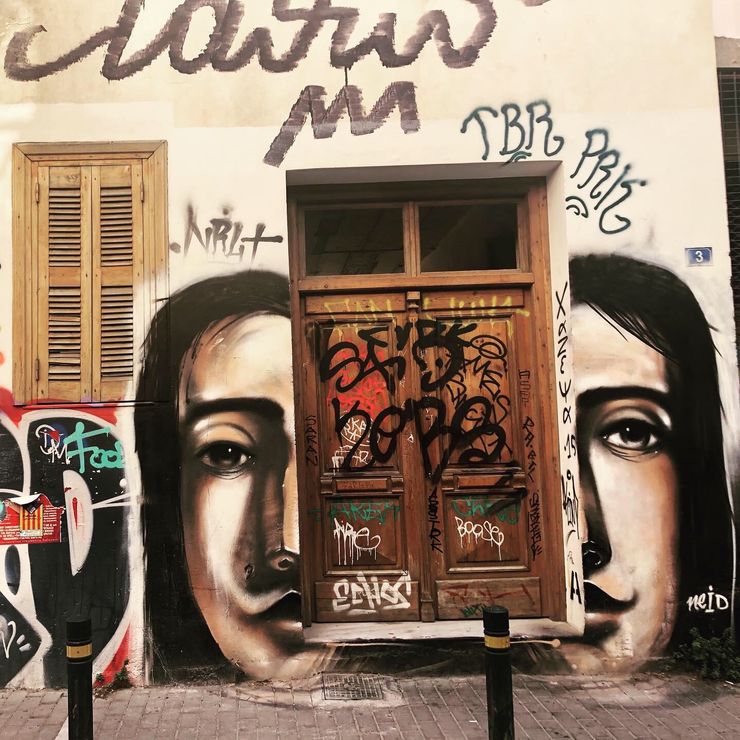 92844529-F127-429E-B95A-496AE8501BF0