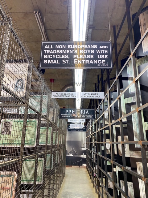 ADE25CF8-5233-4FEC-855B-45D4D67A6A12